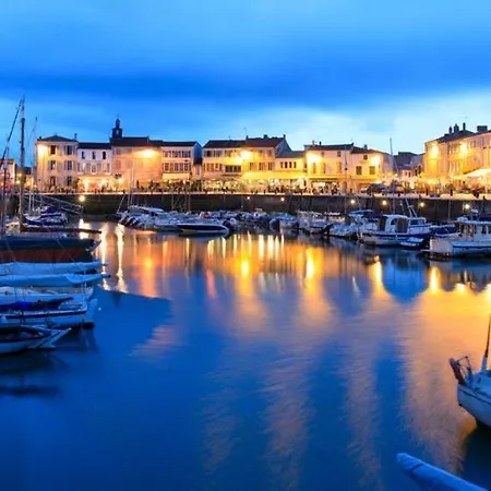 Maison Centre Avec Jardin , Terrasse, Et Garage Velos לה רושל